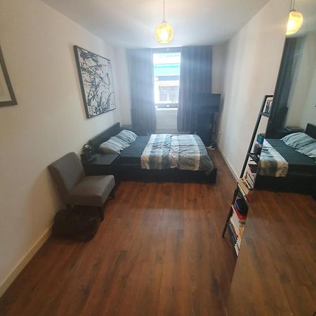 Double Room With Shared Bathroom Londres Exterior foto